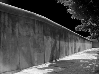 berliner mauer wall grau grey