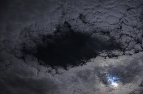 cloud foto-st 
hole 
sky 
night